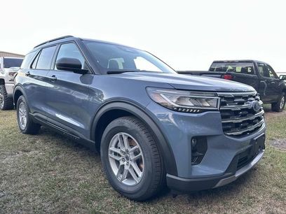 New 2026 Ford Explorer Active w/ Active Comfort Package