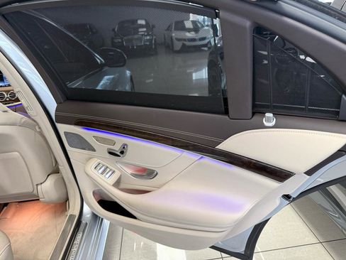 Used 2019 Mercedes-Benz S 560 Sedan image 14