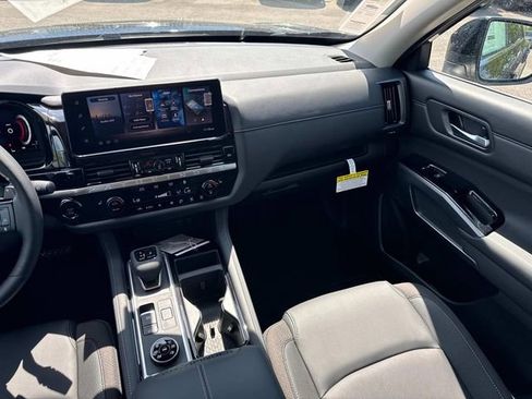 New 2026 Nissan Pathfinder SL AWD/4WD image 20