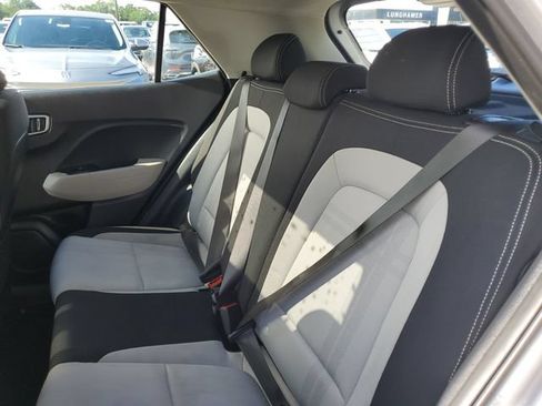 Used 2026 Hyundai Venue SEL FWD image 28