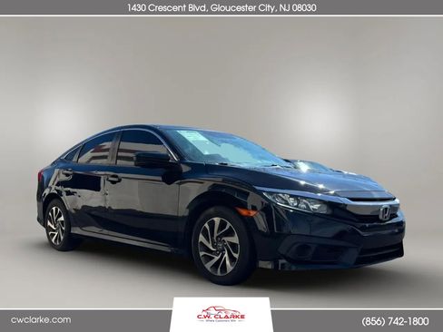Used 2018 Honda Civic EX image 3