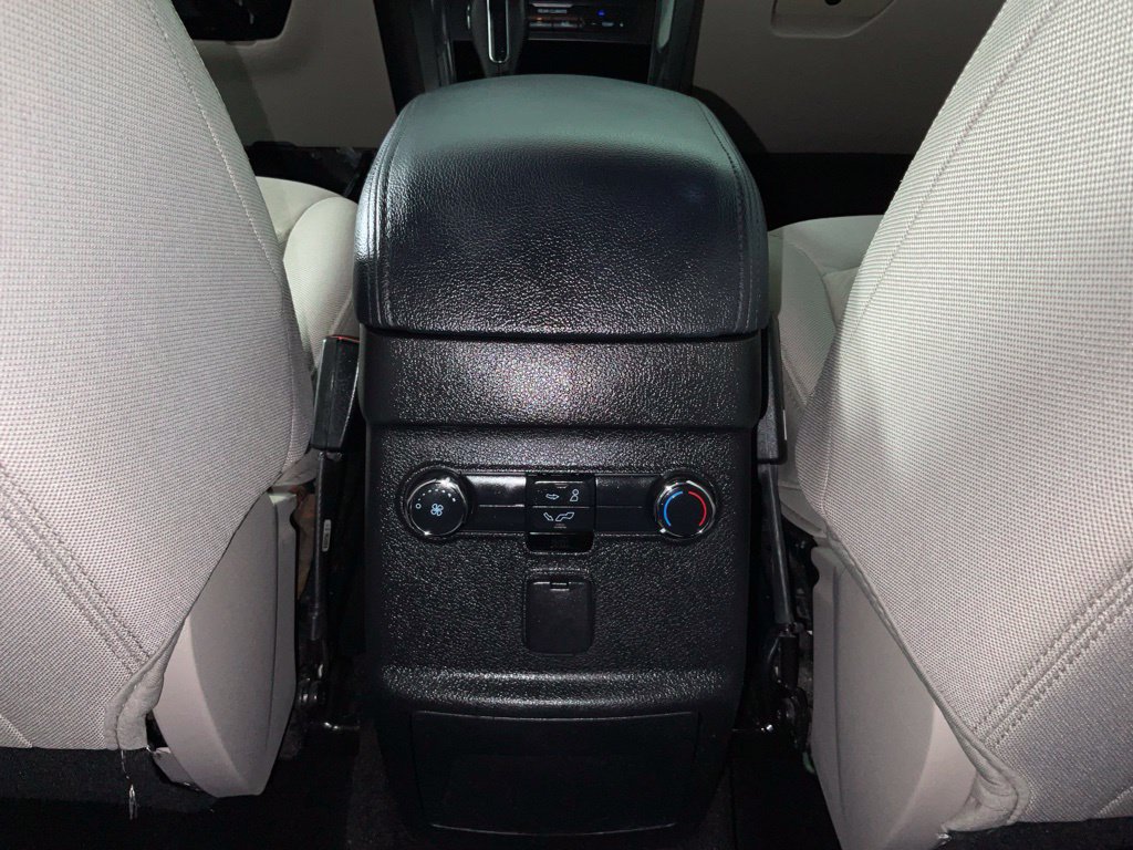 Used 2018 Ford Explorer FWD image 17