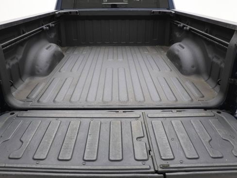 Used 2022 RAM 1500 Laramie AWD/4WD image 13
