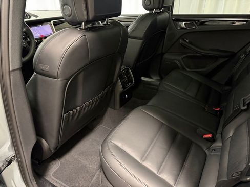 Certified 2026 Porsche Macan Turbo AWD/4WD image 24