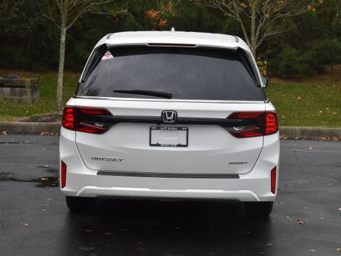 New 2026 Honda Odyssey Sport-L image 7
