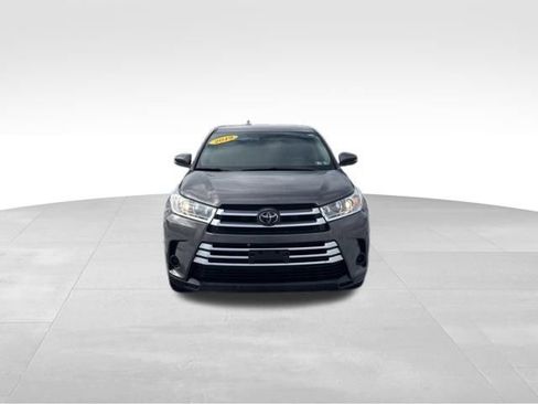 Used 2019 Toyota Highlander LE image 8