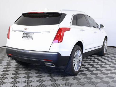 Certified 2019 Cadillac XT5 Premium Luxury image 5