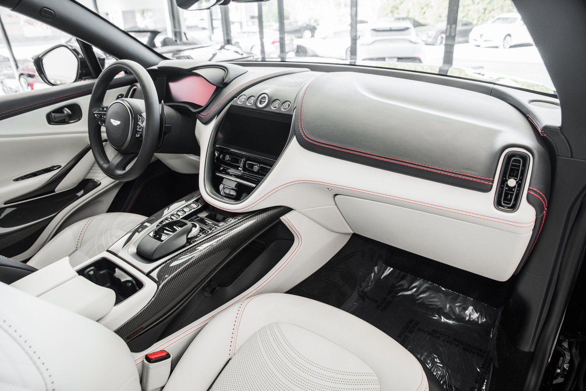 Used 2022 Aston Martin DBX AWD/4WD image 20