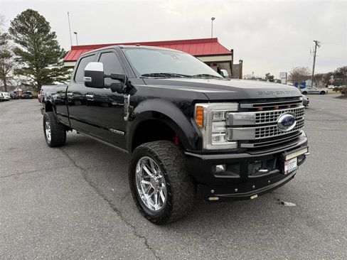 Used 2017 Ford F350 Platinum w/ Platinum Ultimate Package image 3