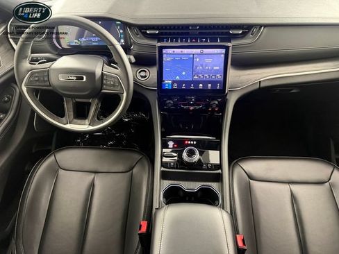 Used 2024 Jeep Grand Cherokee Limited 4xe AWD/4WD image 23