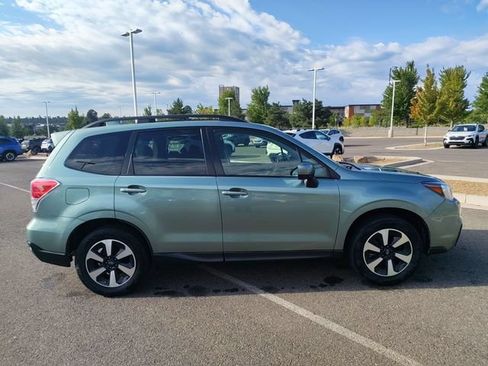 Used 2018 Subaru Forester 2.5i Premium w/ All-Weather Package AWD/4WD image 2