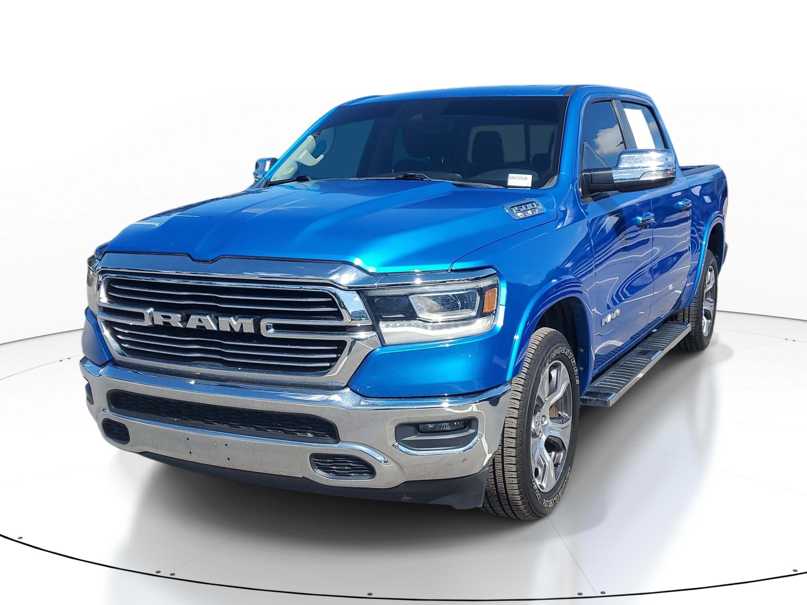 Used 2022 RAM 1500 Laramie AWD/4WD image 4
