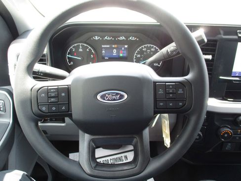 New 2023 Ford F550 2WD SuperCab Super Duty image 13