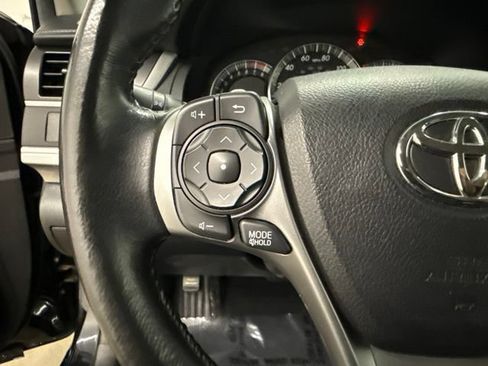 Used 2014 Toyota Camry SE FWD image 27