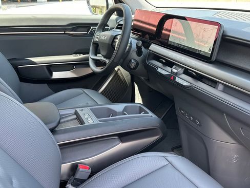 New 2026 Kia EV9 Wind AWD/4WD image 15