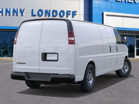 New 2025 Chevrolet Express 3500 Extended image 4