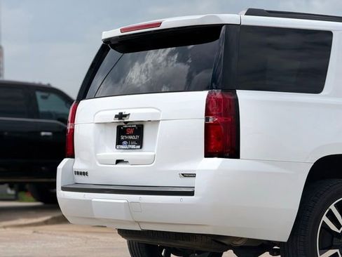 Used 2018 Chevrolet Tahoe Premier w/ RST 6.2L Performance Edition AWD/4WD image 10