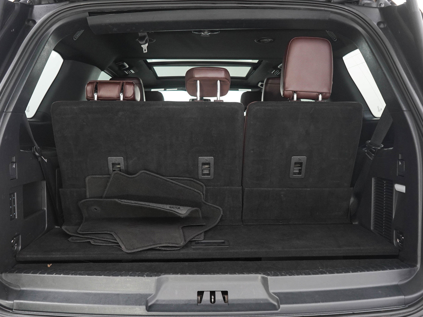 Used 2023 Ford Expedition Limited AWD/4WD image 9