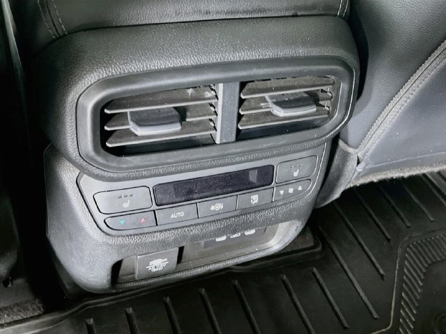 Used 2024 Honda Pilot Elite image 28