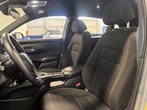 Used 2025 Honda HR-V Sport image 22