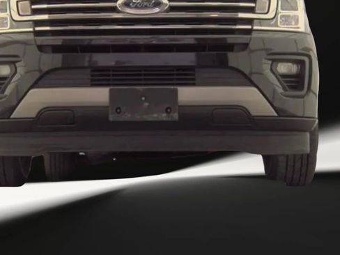 Used 2019 Ford Expedition Max XLT image 4