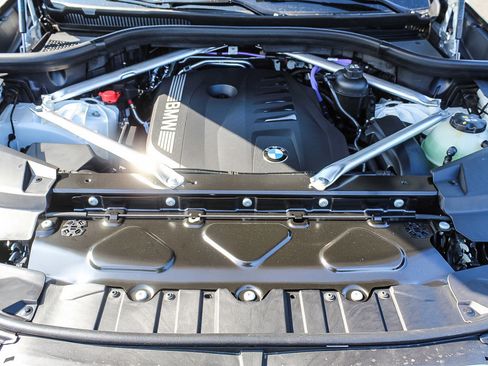 New 2026 BMW X5 xDrive40i w/ Climate Comfort Package image 26