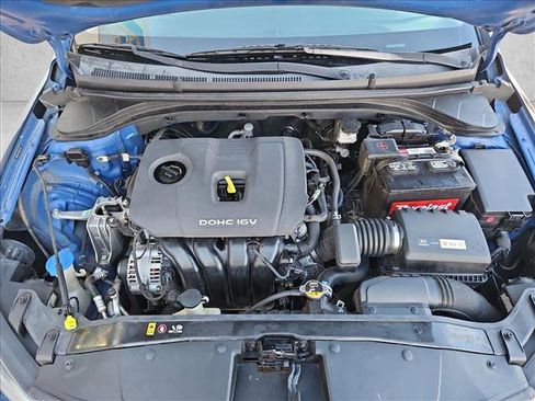 Used 2017 Hyundai Elantra SE w/ SE A/T Tech Package 03 image 21