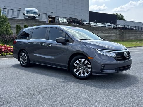 Used 2022 Honda Odyssey EX-L image 2