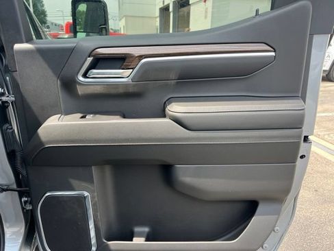 Used 2025 Chevrolet Silverado 1500 RST w/ All Star Edition Plus AWD/4WD image 14