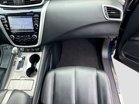 Used 2017 Nissan Murano Platinum w/ Platinum Technology Package FWD image 18