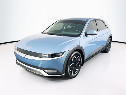 Used 2024 Hyundai Ioniq 5 SEL image 3