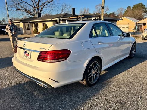 Used 2015 Mercedes-Benz E 350 4MATIC Sedan image 5