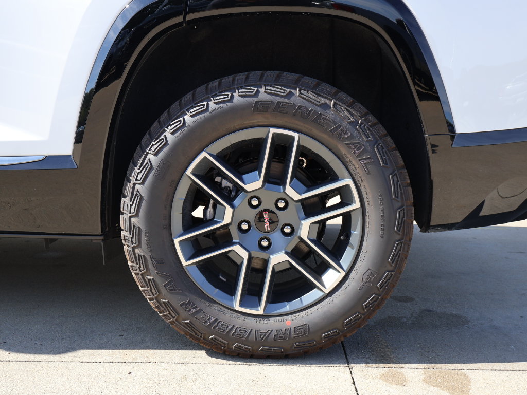 New 2027 GMC Terrain AT4 w/ Convenience Package III AWD/4WD image 40