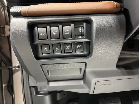 Used 2023 Subaru Forester Touring image 14