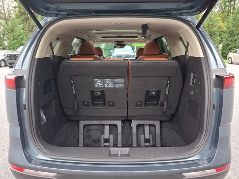 Used 2024 Kia Carnival SX Prestige FWD image 27
