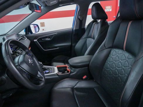 Used 2021 Toyota RAV4 Adventure image 13