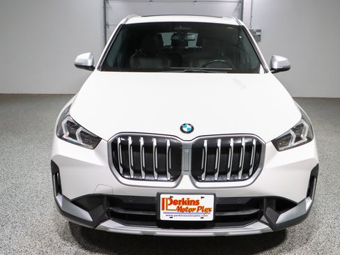 Used 2023 BMW X1 xDrive28i w/ Convenience Package AWD/4WD image 4
