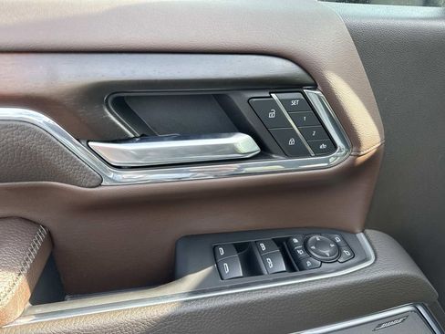 Used 2024 GMC Sierra 2500 Denali w/ Denali Reserve Package image 20