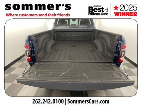 Used 2024 RAM 2500 Big Horn w/ Night Edition AWD/4WD image 29
