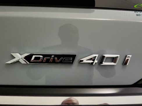 Used 2024 BMW X7 xDrive40i w/ M Sport Package AWD/4WD image 34