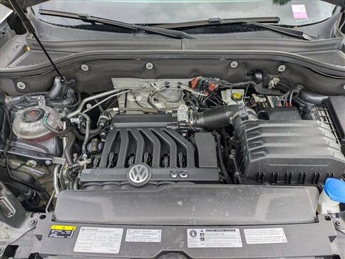 Used 2020 Volkswagen Atlas Cross Sport SEL Premium image 23