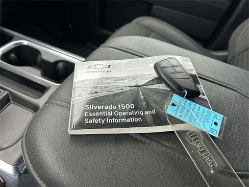 Used 2023 Chevrolet Silverado 1500 LT image 5