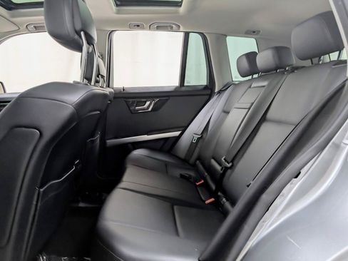 Used 2015 Mercedes-Benz GLK 350 4MATIC w/ Premium 1 Package image 18