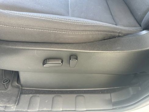 Used 2023 Nissan Frontier SV w/ SV Convenience Package AWD/4WD image 18
