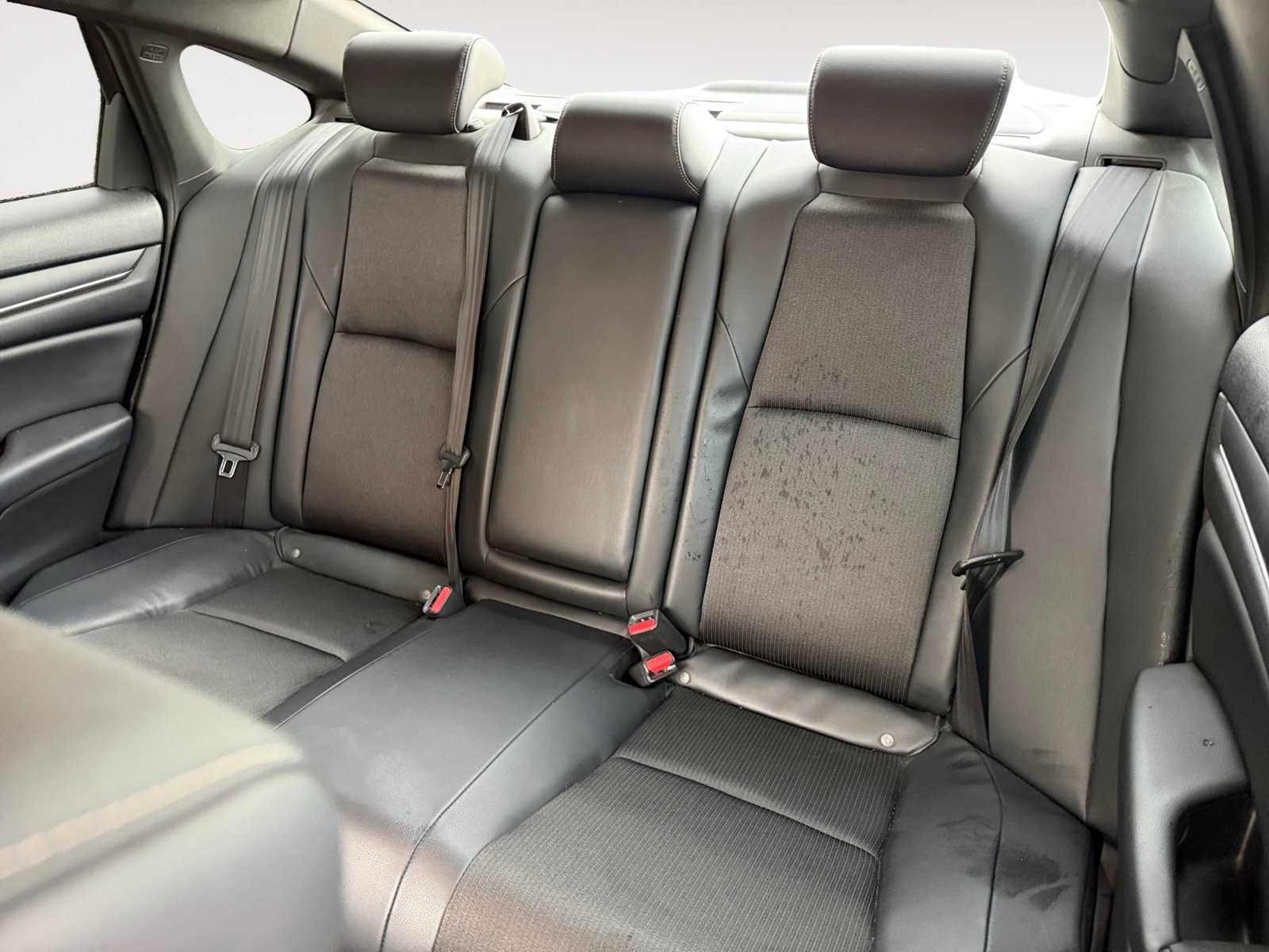 Used 2018 Honda Accord Sport image 13