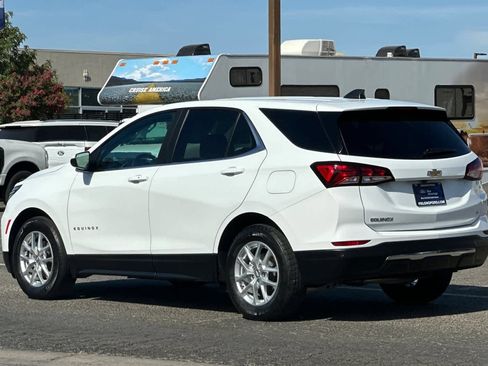 Used 2023 Chevrolet Equinox LT w/ Driver Convenience Package FWD image 7