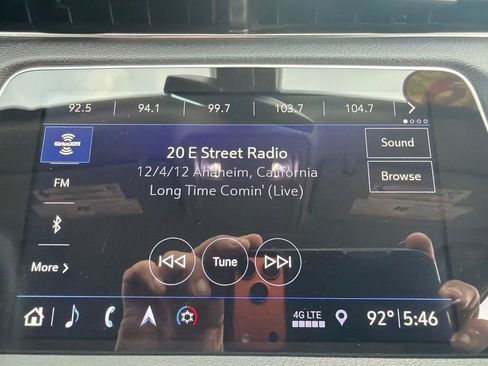 Used 2019 Cadillac XT4 Luxury w/ Cold Weather Package FWD image 21