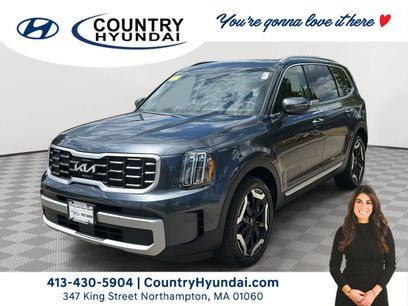 Used 2023 Kia Telluride S w/ S Sunroof Package