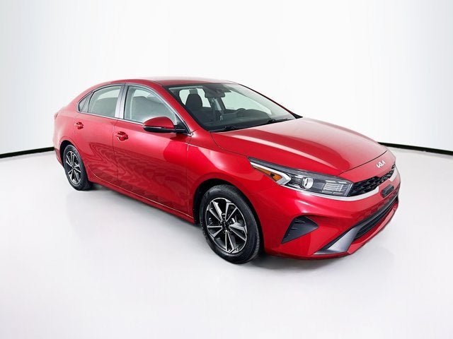 Certified 2023 Kia Forte LXS w/ LXS Technology Package FWD image 3