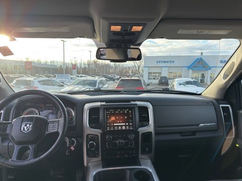 Used 2017 RAM 1500 Big Horn image 28